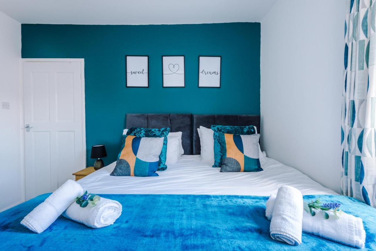 Spacious 2-Bed City-Centre Cottage In Chester By 53 Degrees Property - Ideal For Groups & Couples - Sleeps 6 ภายนอก รูปภาพ
